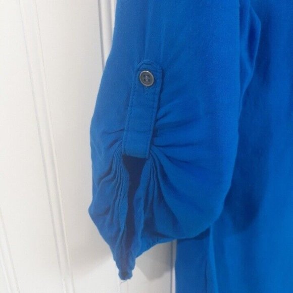 FANG Womens Small Royal‎ Blue 1/4 Button Blouse Hi Lo Hem - Picture 4 of 11